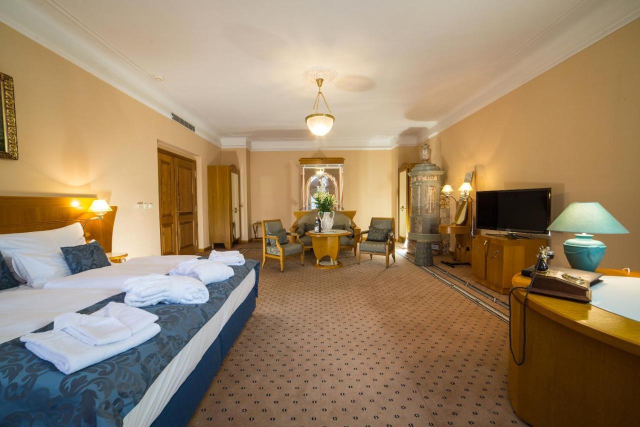 Hotel Three Lilies Inkl Aquaforum Frantiskovy Lazne Exterior photo